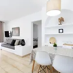 Home2book Americas Comfy Apt, Pool&terrace Apartman *