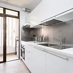 Home2book Americas Comfy Apt, Pool&terrace Apartman