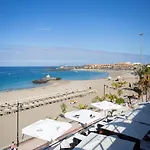 Apartman Home2book Americas Comfy Apt, Pool&terrace